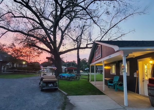 Spacious Skies Campgrounds - Country Oaks