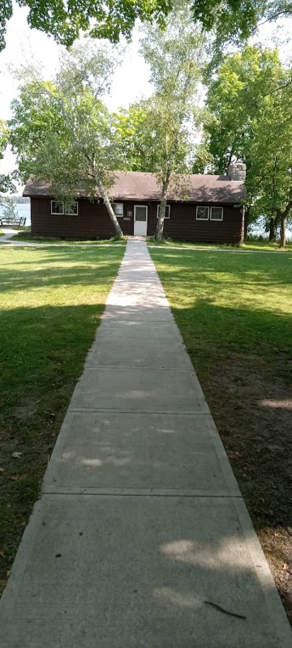 Hidden Lake Group Center