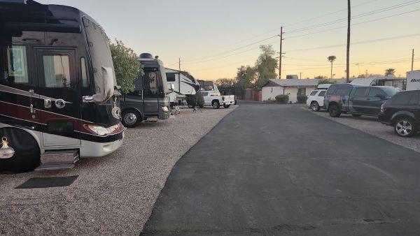 Twin Palms RV Park