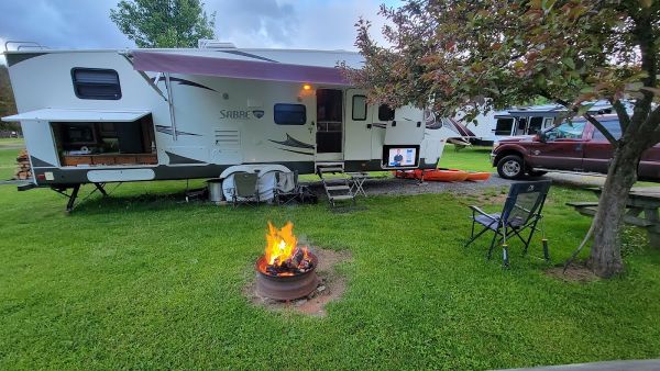 East Fork Campground & Horse Hotel