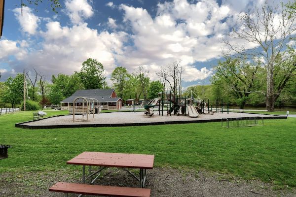 Yogi Bear’s Jellystone Park Camp-Resort at Lazy River