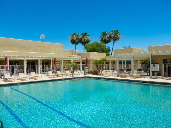 Del Pueblo RV Park and Tennis Resort