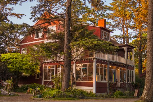 Sou'wester Lodge & Cabins