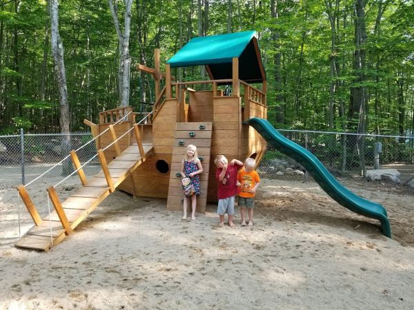 Bunganut Lake Camping Area