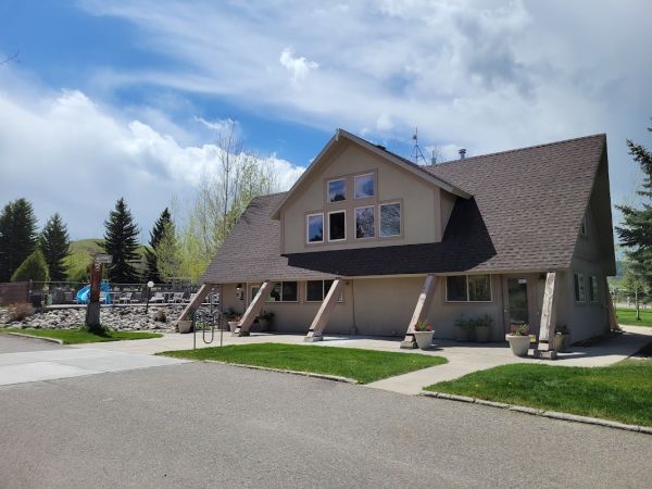 Bear Canyon Campground