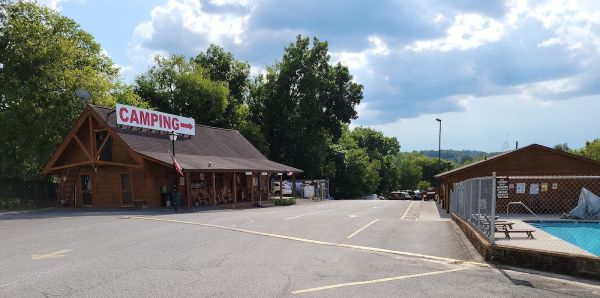 Ripplin Waters RV Park & Cabin Rentals