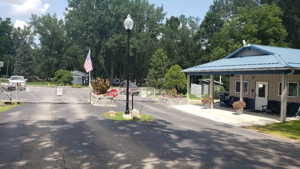 JT's Lakeside Campground