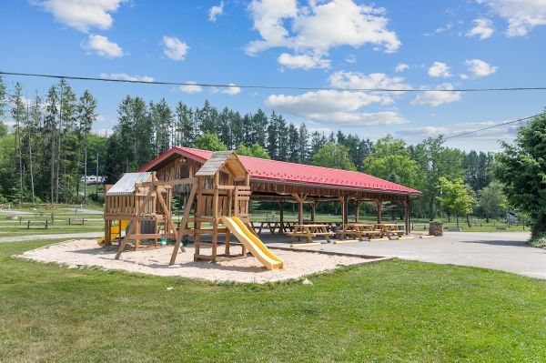 Pioneer Lakes RV Park