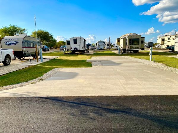 Pecan Springs RV Resort