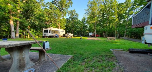 BLUFF VIEW(CLEARWATER LAKE)