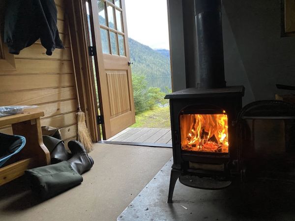 HUGH SMITH LAKE CABIN
