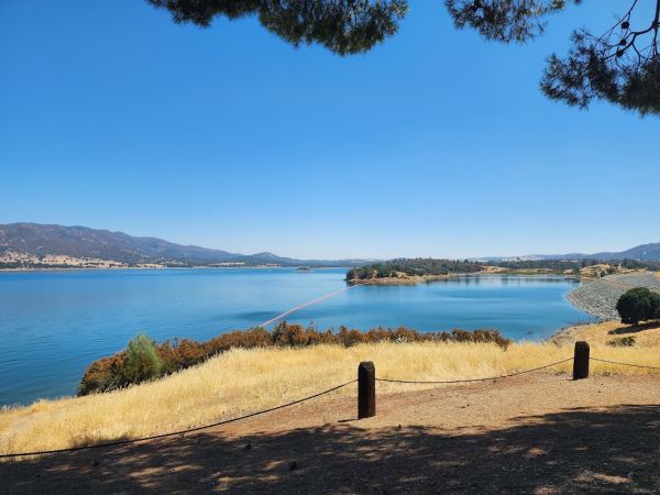 OBSERVATION POINT PICNIC SHELTER (CA)