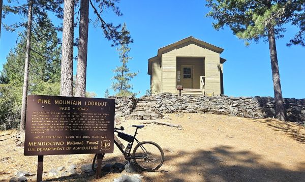 PINE MOUNTAIN LOOKOUT