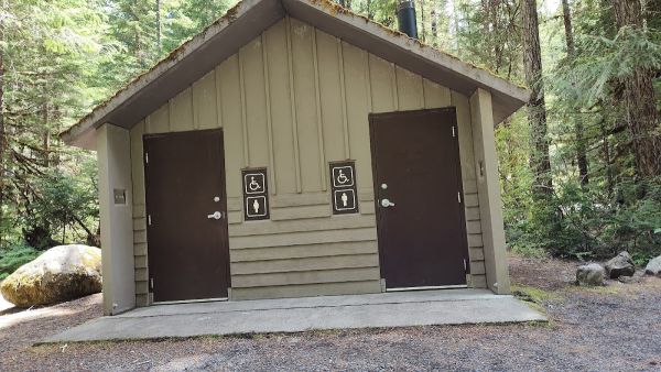 RIVERSIDE AT DETROIT (Willamette National Forest, OR)