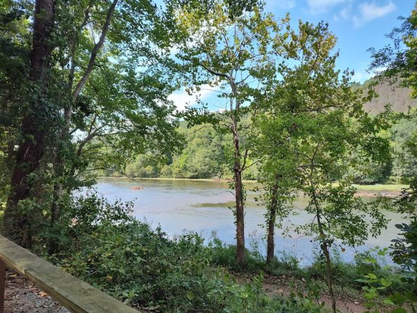 RIVERSIDE PARK DAY USE AREA (GA)