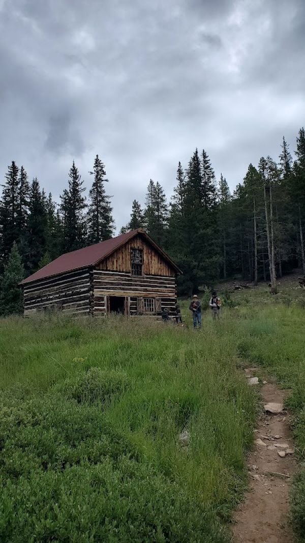 ROBERTS CABIN