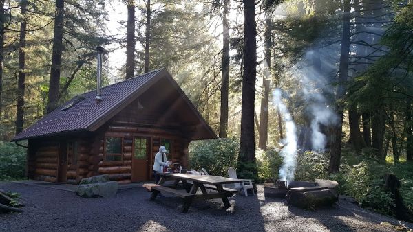 SITKOH LAKE (WEST) CABIN