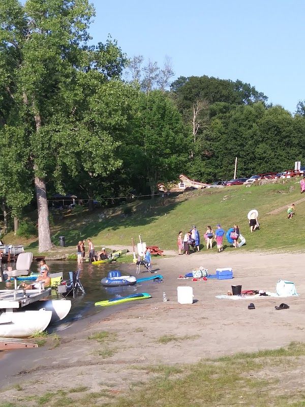 Lake Hadlock Inn, Beach and Campground