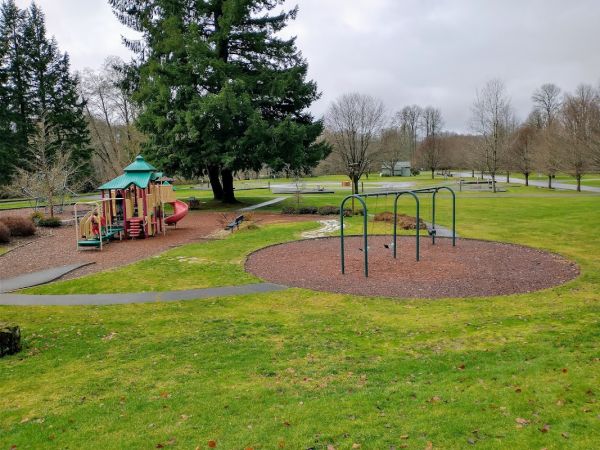 Howard Miller Steelhead Park