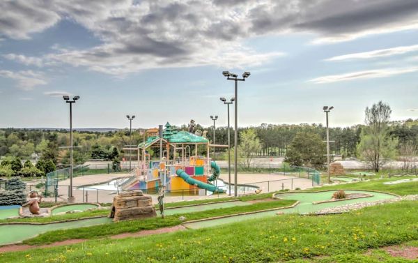 Yogi Bear Jellystone Park Wisconsin Dells